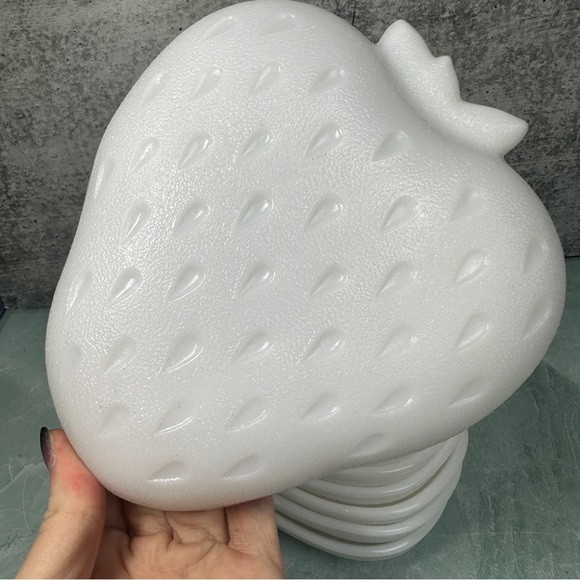 Vintage Hazel Atlas White Milk Glass Strawberry Shape Trinket Dish Bowl set of 6 - Picture 3 of 5